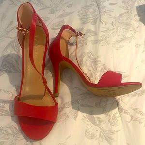 LC Lauren Conrad Red High Heels. Size 8 US. 4.5 in Heels